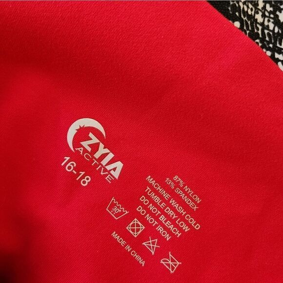 Zyia Size 16-18 Red Capri Active Leggings - Picture 2 of 3